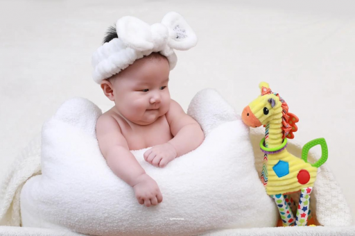 来宾五个月的宝宝